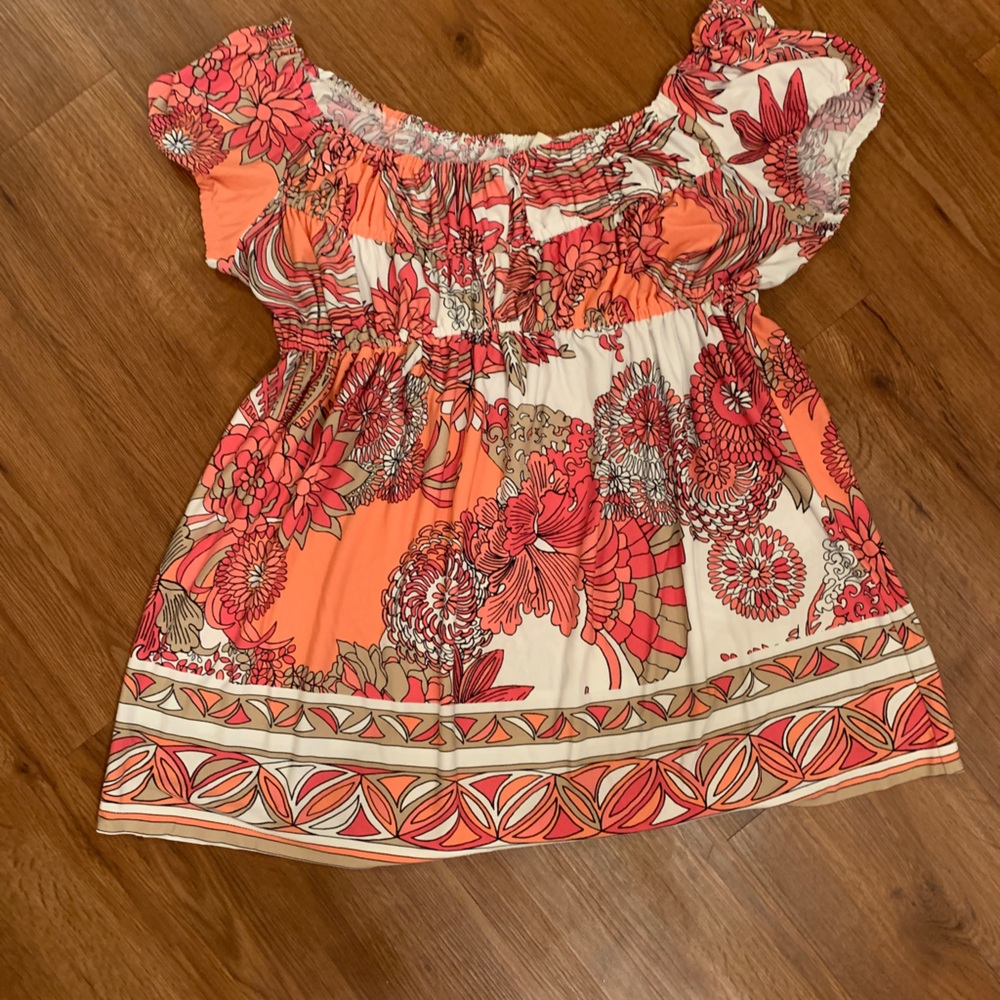 Patterned top